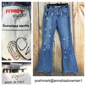 ⭐️MET Designer Distressed Bootcut jean size 28